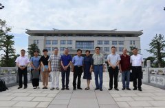 中殡协、殡葬标委会调研组座谈会在抖圈举行