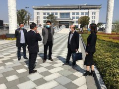 湖州市民政局副局长沈建军来抖圈调研生态葬