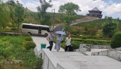 <b>不畏酷暑，旅行指导促提升</b>