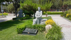 孙礼仁纪念碑完工：以《思索》之名，传承艺术之魂